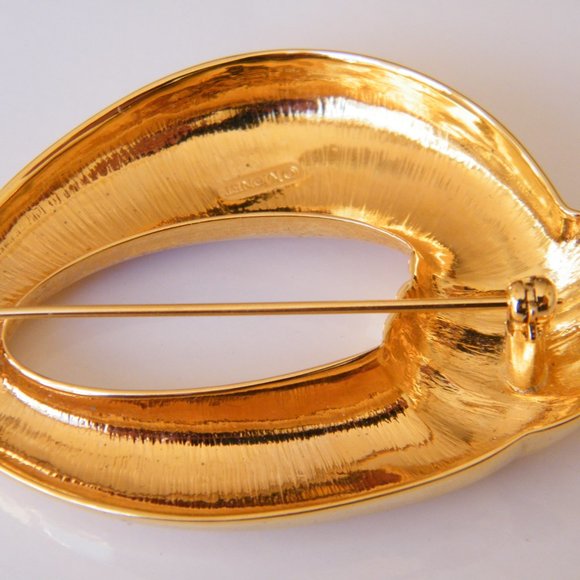 Beautiful Monet Brooch Signed Gold Plated - Picture 6 of 7